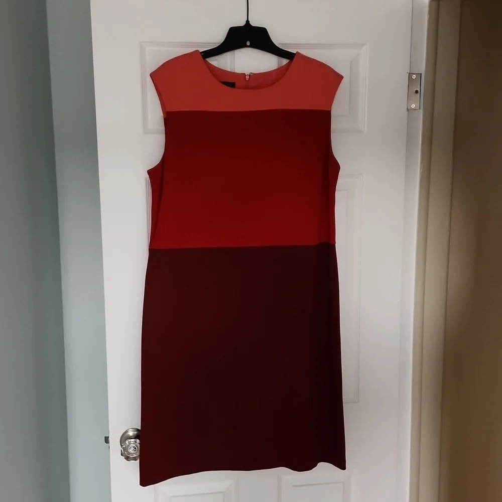 DRESS - Picture 2 of 8